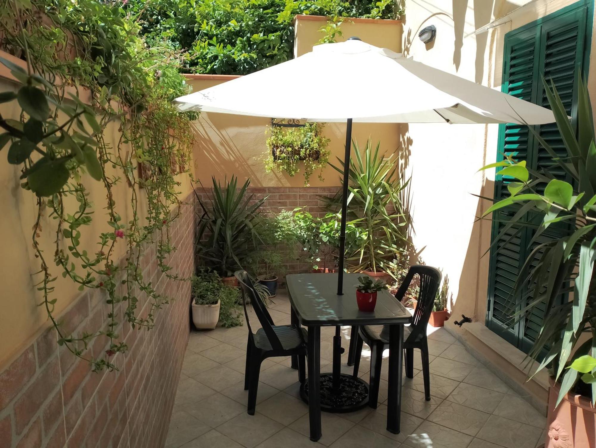 Il Piccolo Eden - Private Garden Leilighet Livorno Eksteriør bilde